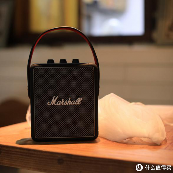 Marshall新春限定艺术家合作款，木蛇狂欢音响盛宴